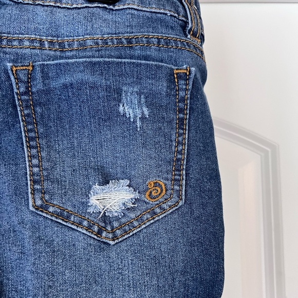 Slightly distressed jeans for small girl size 10 - Picture 4 of 8